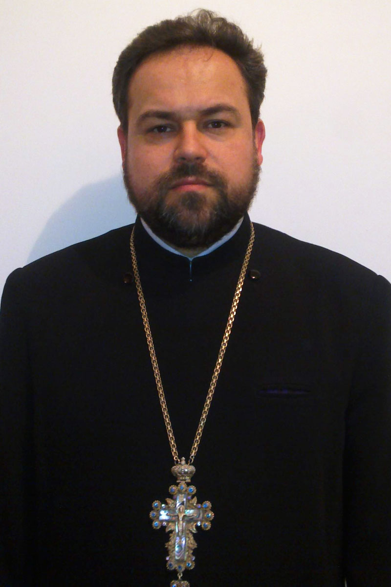 Pr. ic. stvr. Marian Timofte, consilier administrativ bisericesc al Arhiepiscopiei Iaşilor, paroh la Biserica „Sf. Ierarh Spiridon“ Iaşi Sinceritate şi dorinţă de îndreptare la scaunul spovedaniei