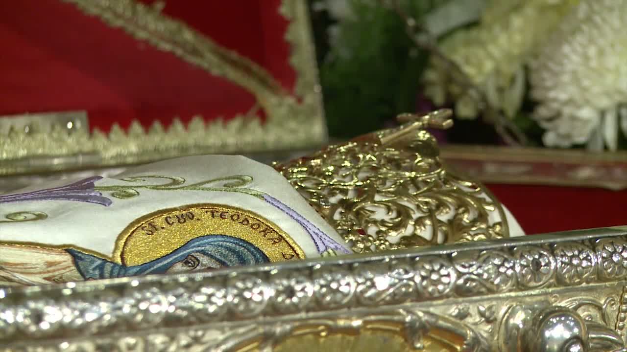 Acatistul Sfintei Cuvioase Parascheva Acatistul Sfintei Cuvioase Parascheva