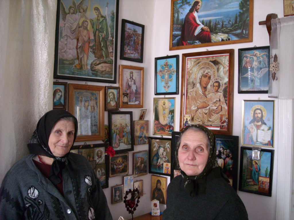 Mătușa Maria și Mătușa Mărioara Ce mai fac bătrânii noștri?