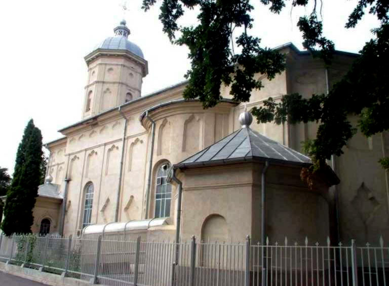 Lumânărică a fost înmormântat în curtea bisericii Talpalari. Când au avut loc lucrări de reparaţii şi sistematizare a spaţiului bisericii, osemintele lui au fost mutate în gropniţă, alături de cele ale boierilor din familia Beldiman Lumânărică sau sfântul cerşetor