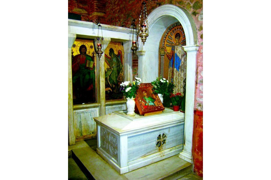 Mormântul Sfântului Mare Mucenic Dimitrie Mormântul Sfântului Mare Mucenic Dimitrie