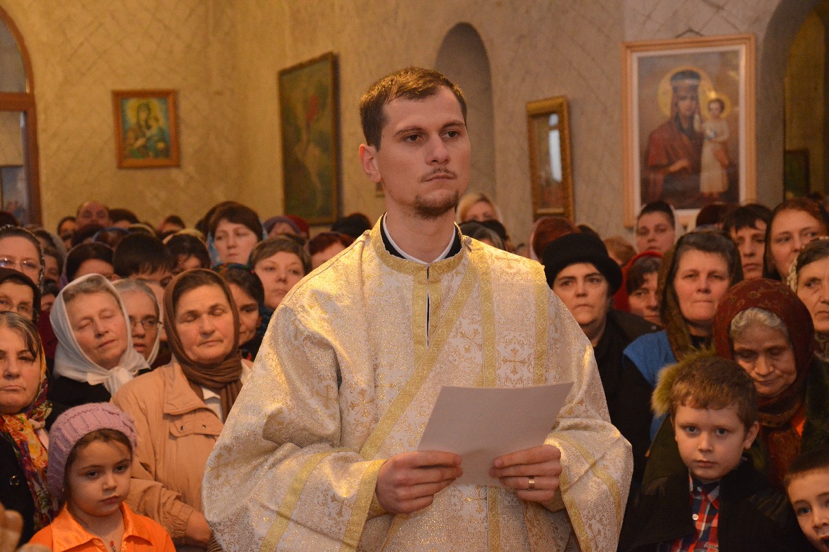 „Odată cu venirea Înaltpreasfinţitului, biserica noastră a devenit Catedrală mitropolitană“ „Odată cu venirea Înaltpreasfinţitului, biserica noastră a devenit Catedrală mitropolitană“