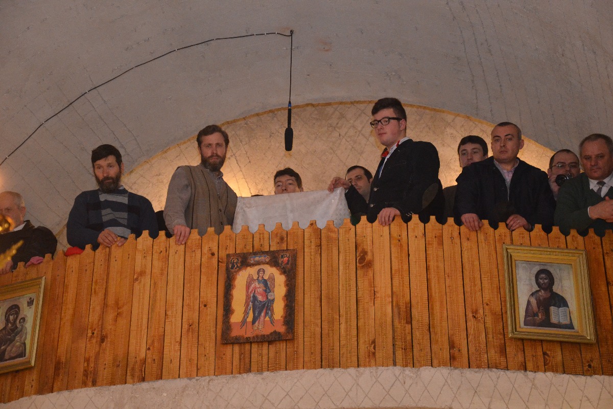 „Odată cu venirea Înaltpreasfinţitului, biserica noastră a devenit Catedrală mitropolitană“ „Odată cu venirea Înaltpreasfinţitului, biserica noastră a devenit Catedrală mitropolitană“