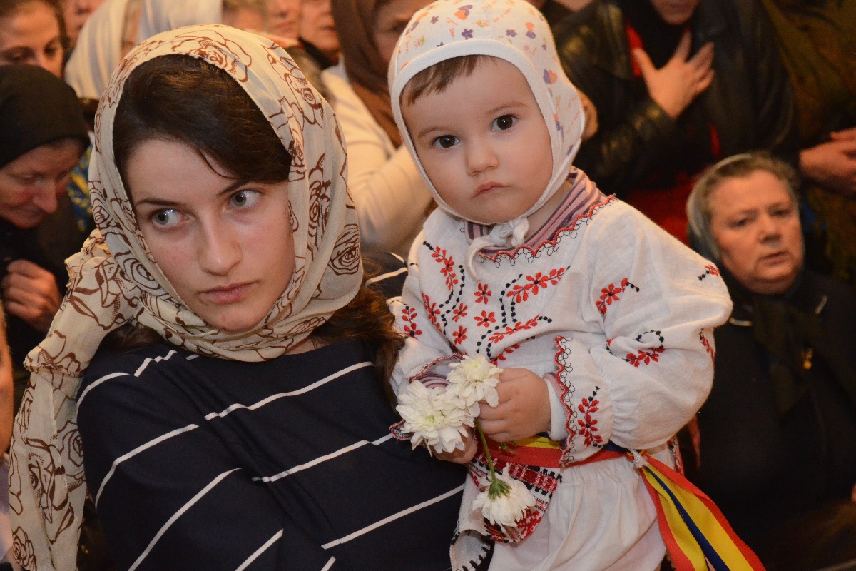 „Odată cu venirea Înaltpreasfinţitului, biserica noastră a devenit Catedrală mitropolitană“ „Odată cu venirea Înaltpreasfinţitului, biserica noastră a devenit Catedrală mitropolitană“