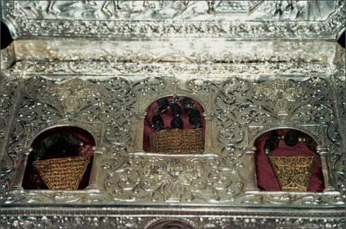 În Rusia, mai mult de 150 000 de credincioși s-au închinat la darurile magilor În Rusia, mai mult de 150 000 de credincioși s-au închinat la darurile magilor