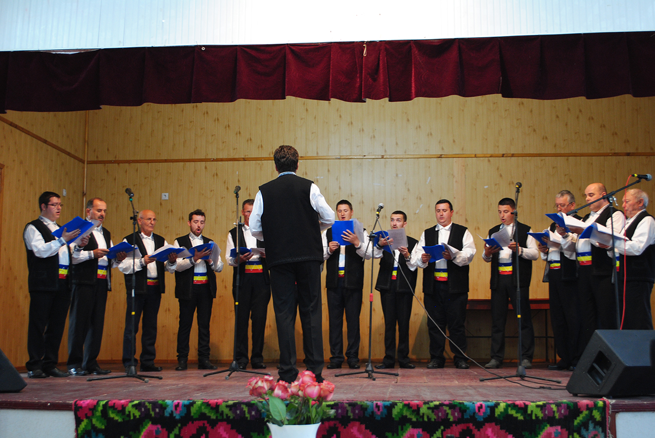 Festivalul Naţional de Artă Muzicală, la Dorna Candrenilor Festivalul Naţional de Artă Muzicală, la Dorna Candrenilor