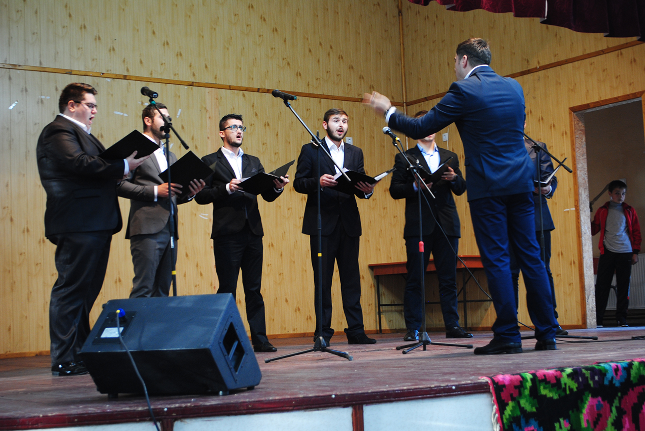 Festivalul Naţional de Artă Muzicală, la Dorna Candrenilor Festivalul Naţional de Artă Muzicală, la Dorna Candrenilor