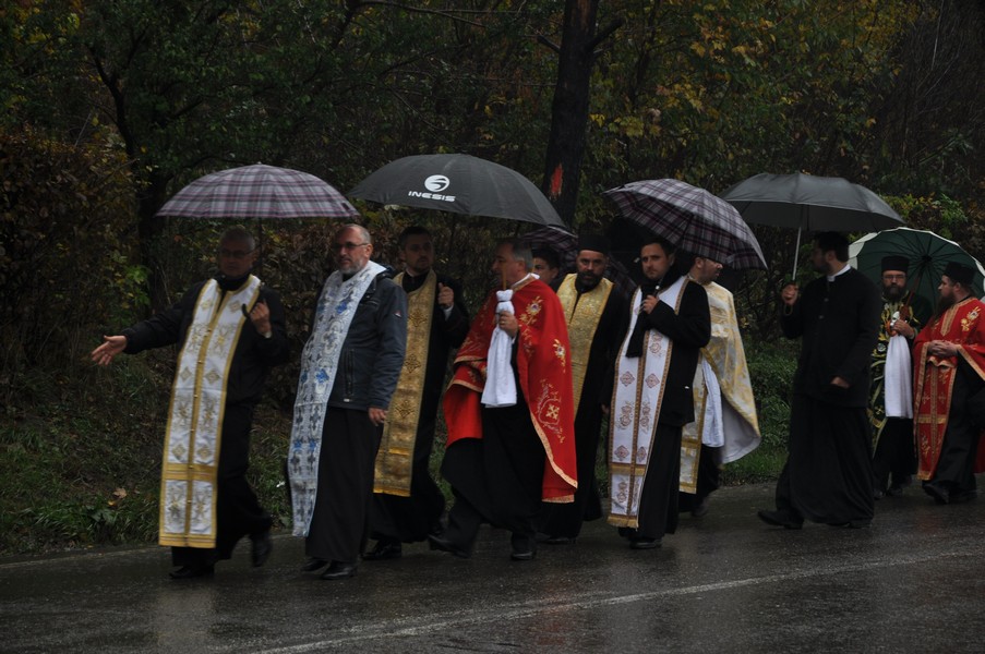 Părintele Ilie Chişcari, condus către împărăţia lui Dumnezeu Părintele Ilie Chişcari, condus către împărăţia lui Dumnezeu