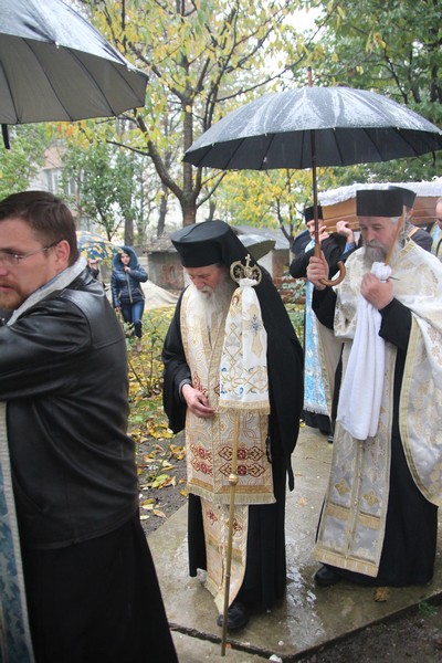Foto: Monitorul de Suceava Părintele Ilie Chişcari, condus către împărăţia lui Dumnezeu