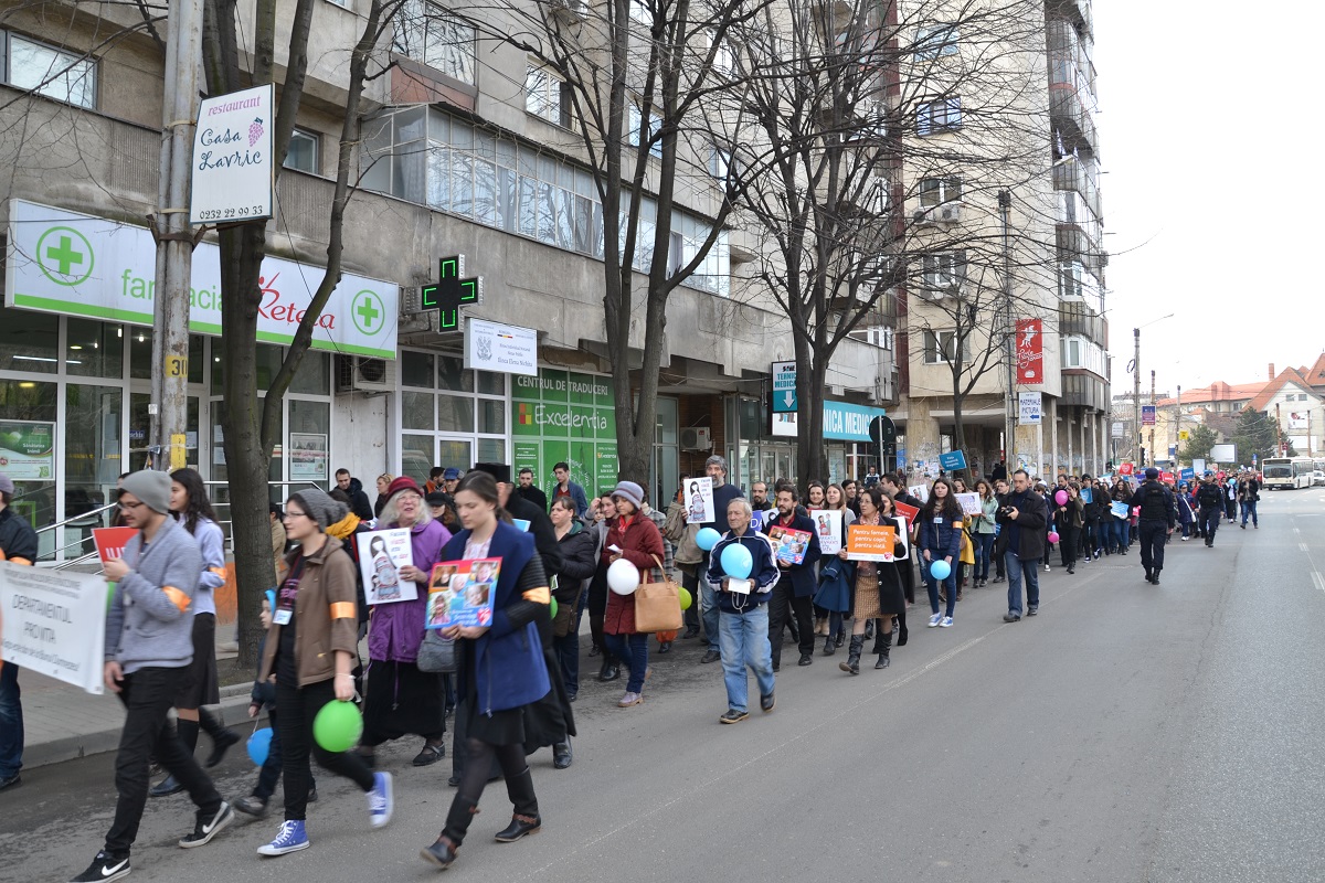 2000 de ieșeni, la Marșul pentru viață 2000 de ieșeni, la Marșul pentru viață