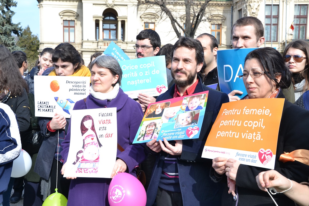 2000 de ieșeni, la Marșul pentru viață 2000 de ieșeni, la Marșul pentru viață