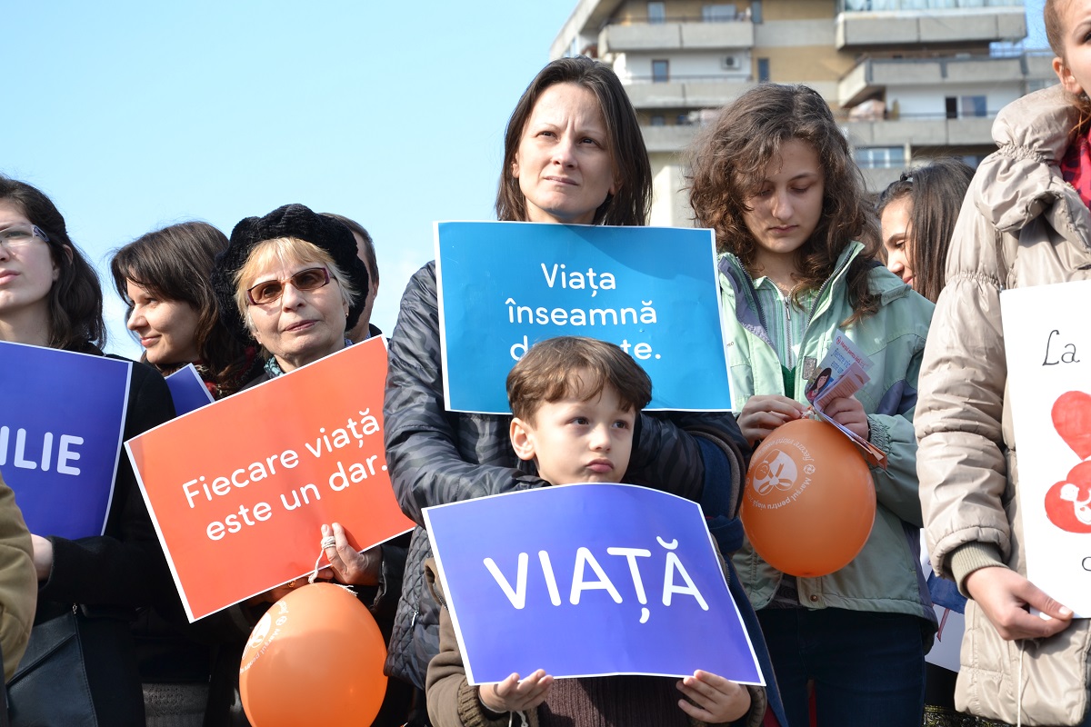 2000 de ieșeni, la Marșul pentru viață 2000 de ieșeni, la Marșul pentru viață