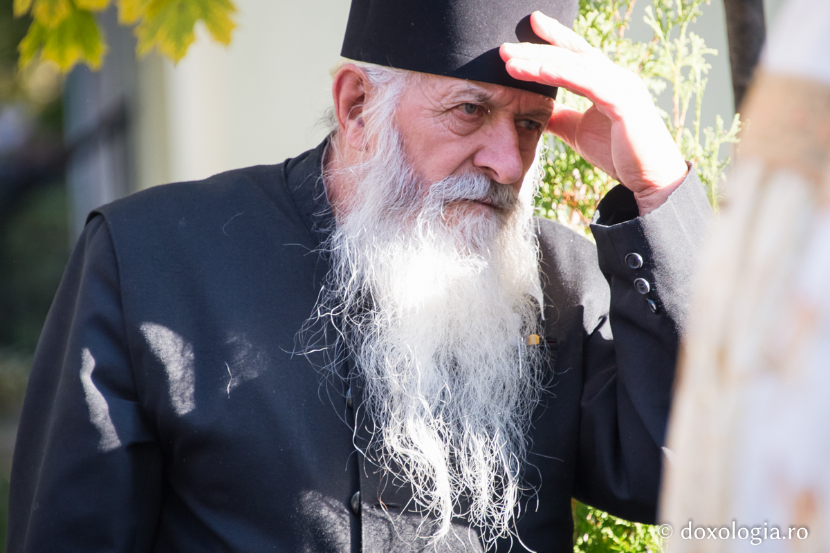 Cea mai grea artă: duhovnicia / Foto: Oana Nechifor călugăr bătrân