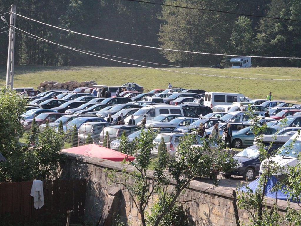 Mărturisire de credinţă la mormântul părintelui Justin Pârvu Mărturisire de credinţă la mormântul părintelui Justin Pârvu