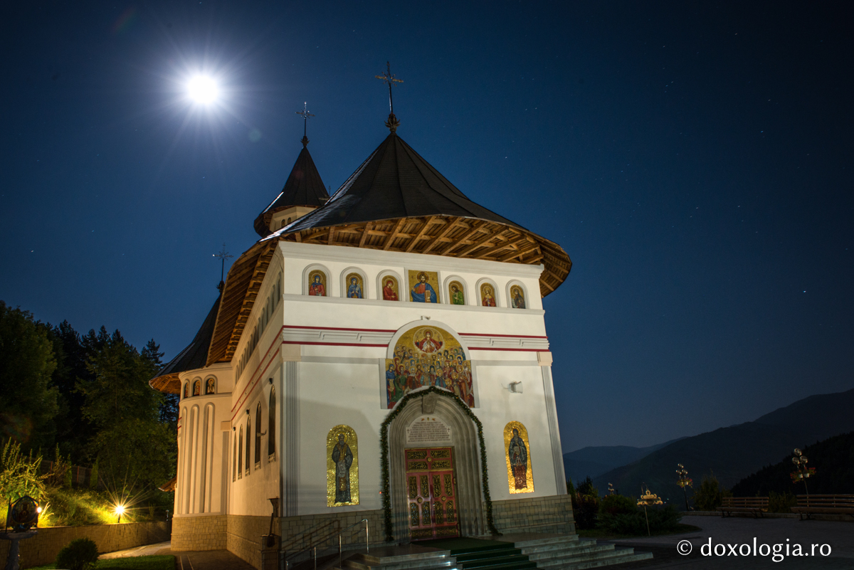 Sfântul Maslu la Pângărați – taina care-i unește pe oameni / Foto: Oana Nechifor Mănăstirea Pângărați