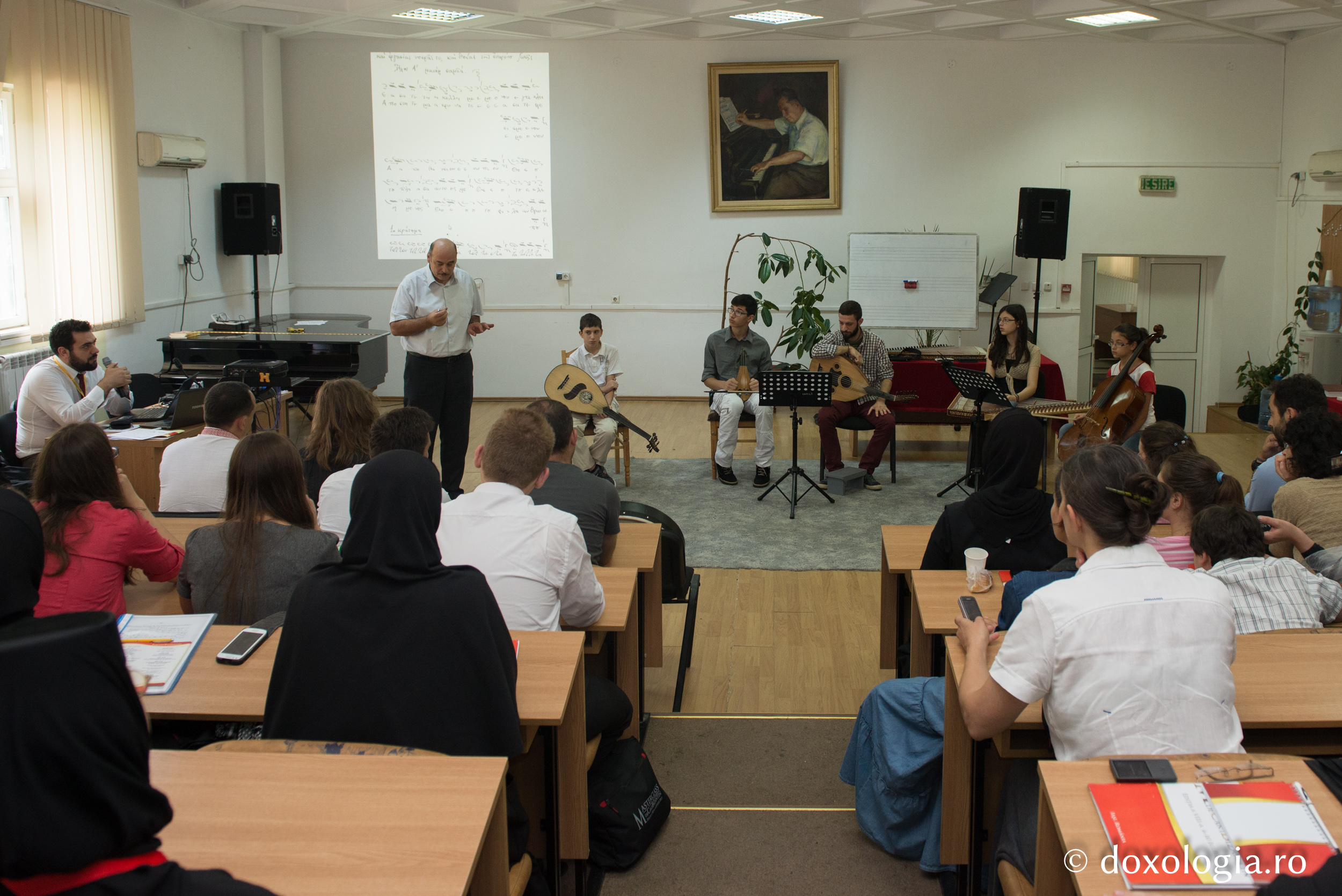 Foto: Silviu Cluci Cea de a VIII-a ediţie a Masterclass-ului Internaţional de Cânt Bizantin, la final