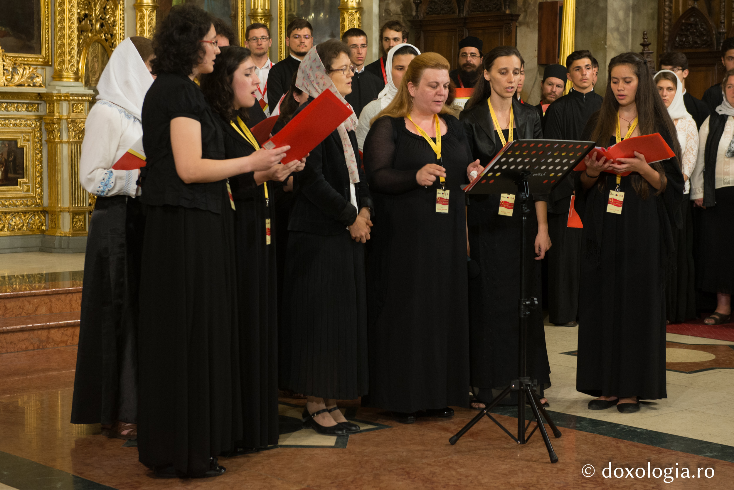 Foto: Silviu Cluci Cea de a VIII-a ediţie a Masterclass-ului Internaţional de Cânt Bizantin, la final