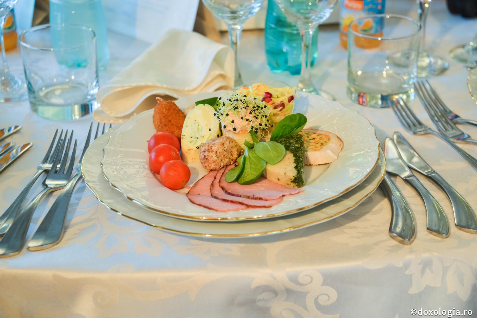 „Grija trupului să n-o faceți spre pofte” / Foto: Oana Nechifor mâncare