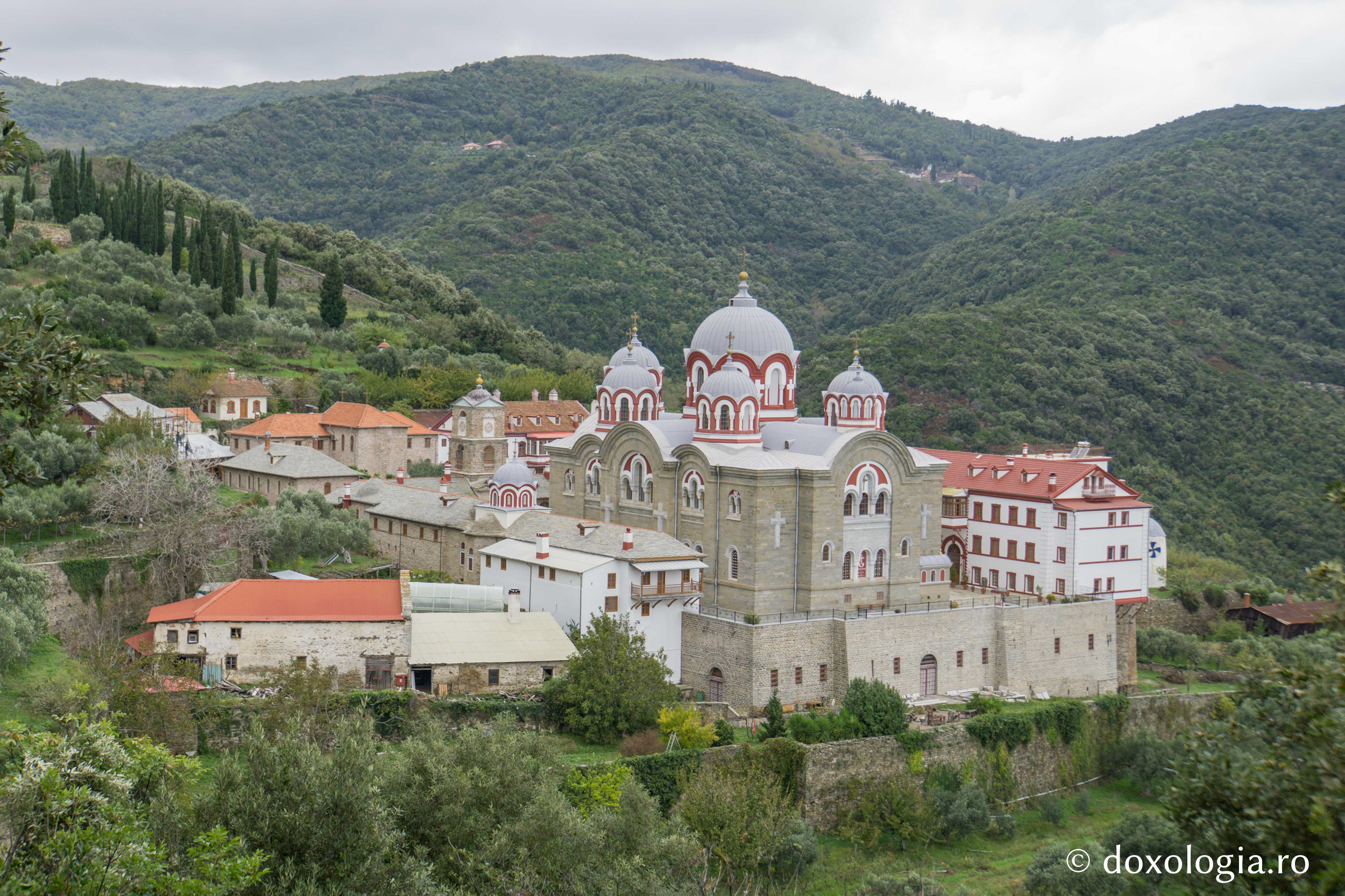 Schitul „Sfântul Ilie” / Foto: Pr. Silviu Cluci Schitul „Sfântul Ilie” – Athos