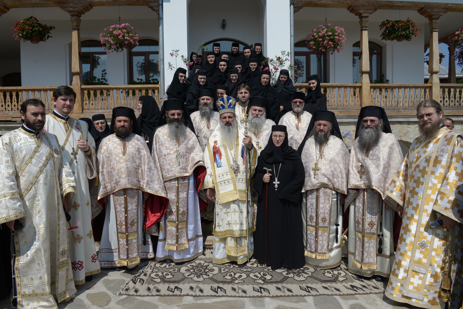 Mănăstirea Văratec și-a serbat al doilea hram Mănăstirea Văratec și-a serbat al doilea hram