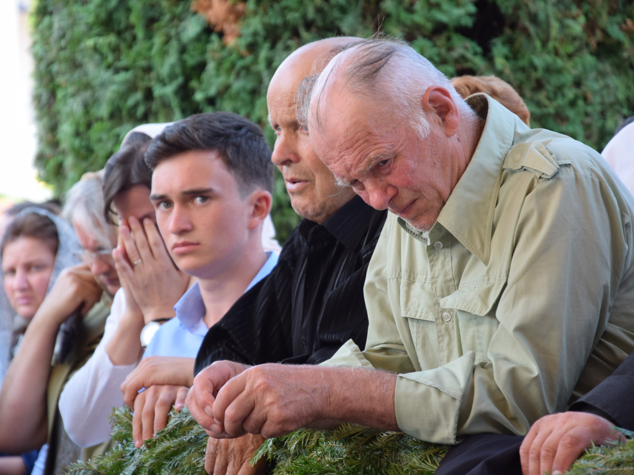 10 000 de pelerini au participat la hramul Putnei (GALERIE FOTO) 10 000 de pelerini au participat la hramul Putnei (GALERIE FOTO)