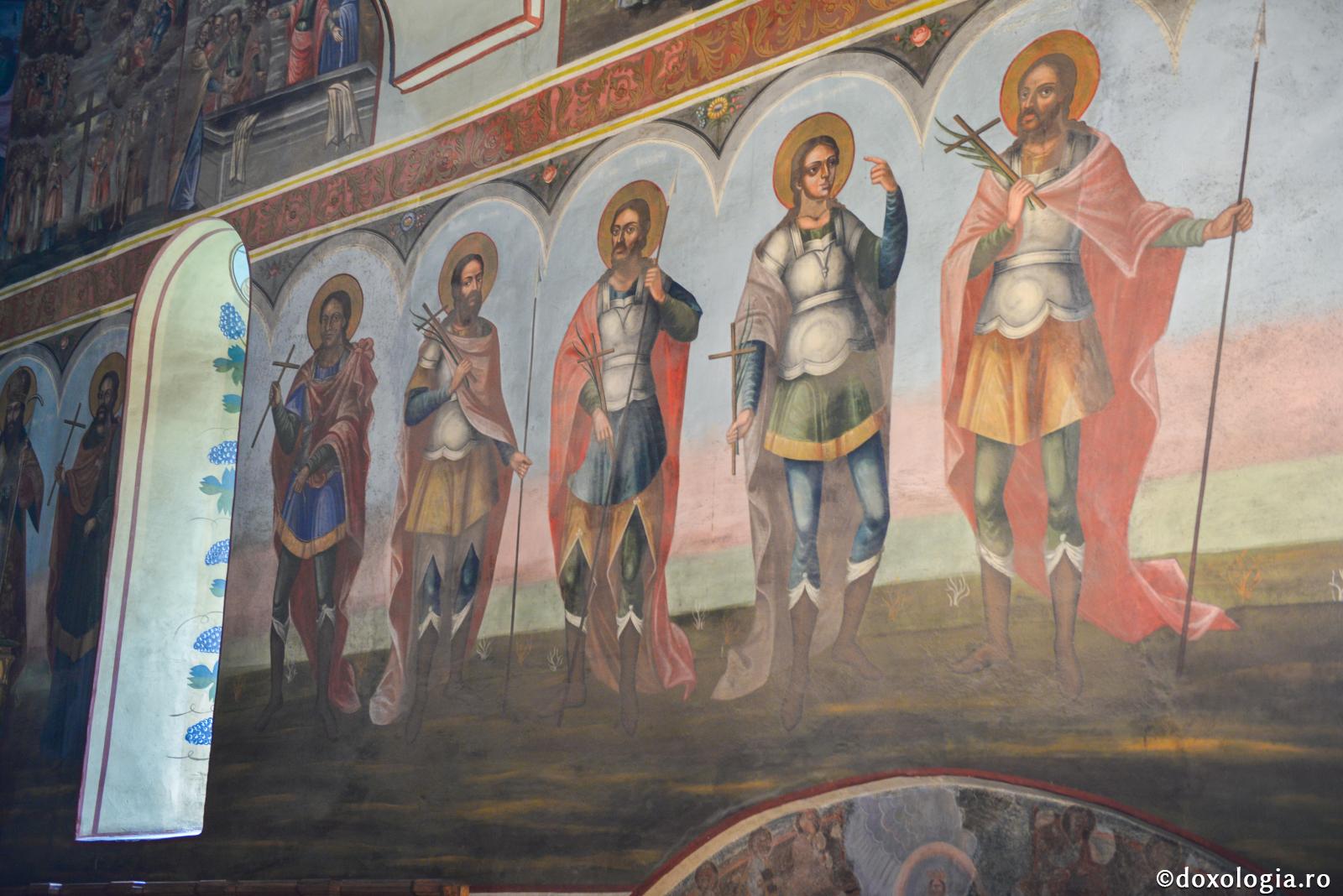 Să îi imităm în smerenie pe sfinți! / Foto: Oana Nechifor sfinți pictați