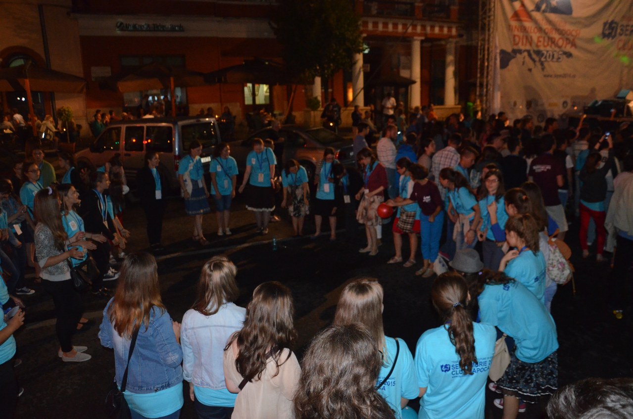 Tinerii din Arhiepiscopia Iaşilor, la Întâlnirea Tinerilor Ortodocşi din Europa Tinerii din Arhiepiscopia Iaşilor, la Întâlnirea Tinerilor Ortodocşi din Europa