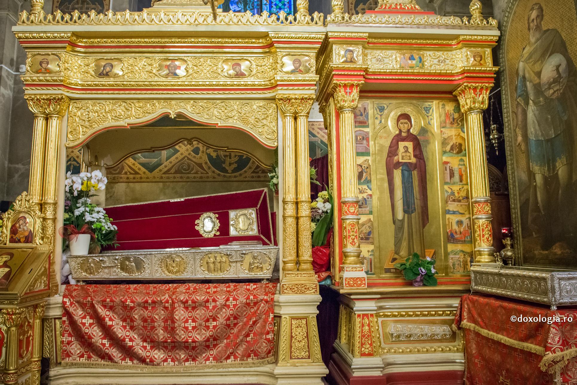 Cum au fost descoperite moaștele Sfintei Cuvioase Parascheva? / Foto: Oana Nechifor racla cu moaștele Sfintei Cuvioase Parascheva