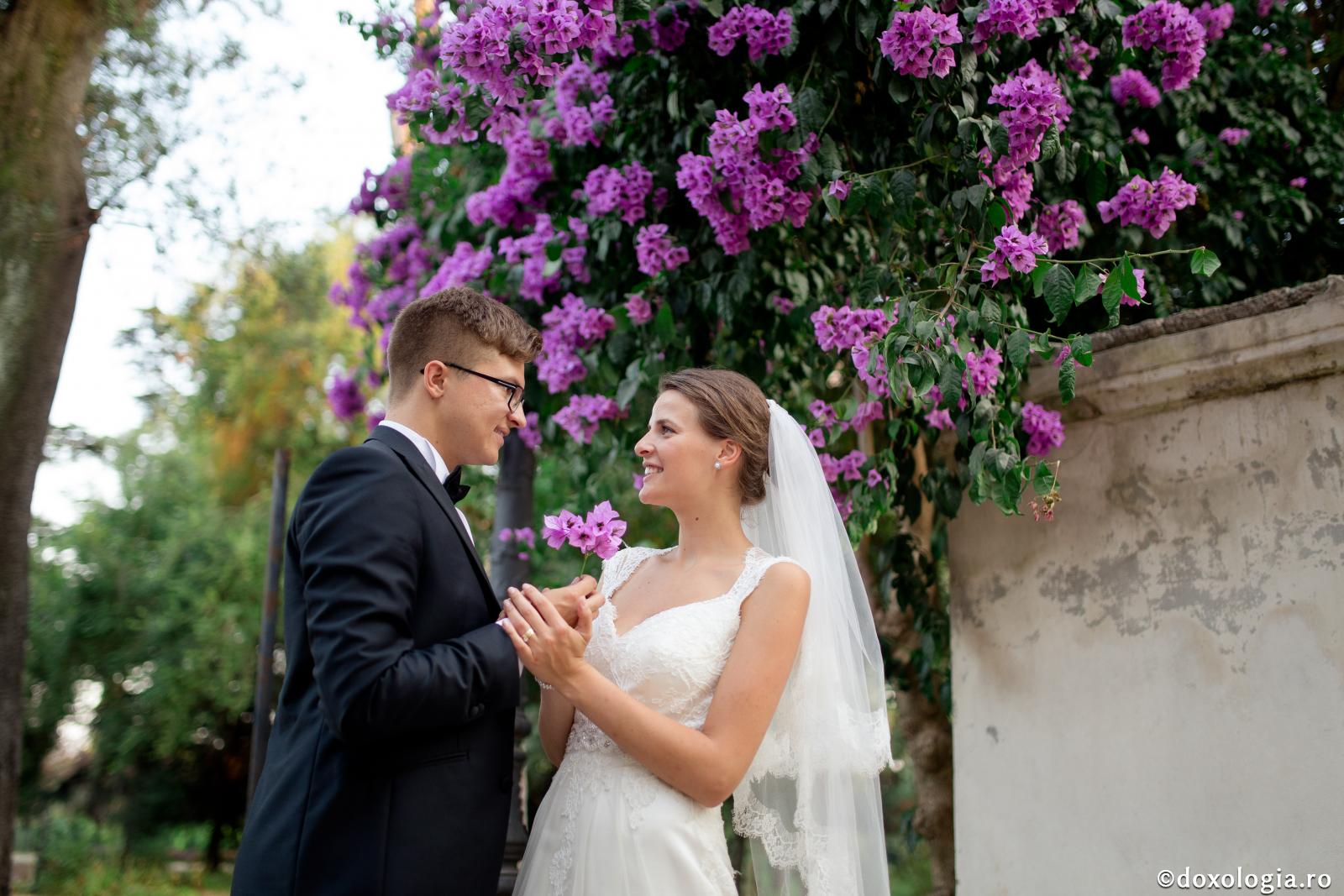 Cea mai frumoasă scrisoare de dragoste din lume / Foto: Pr. Benedict Both miri privindu-se în ochi