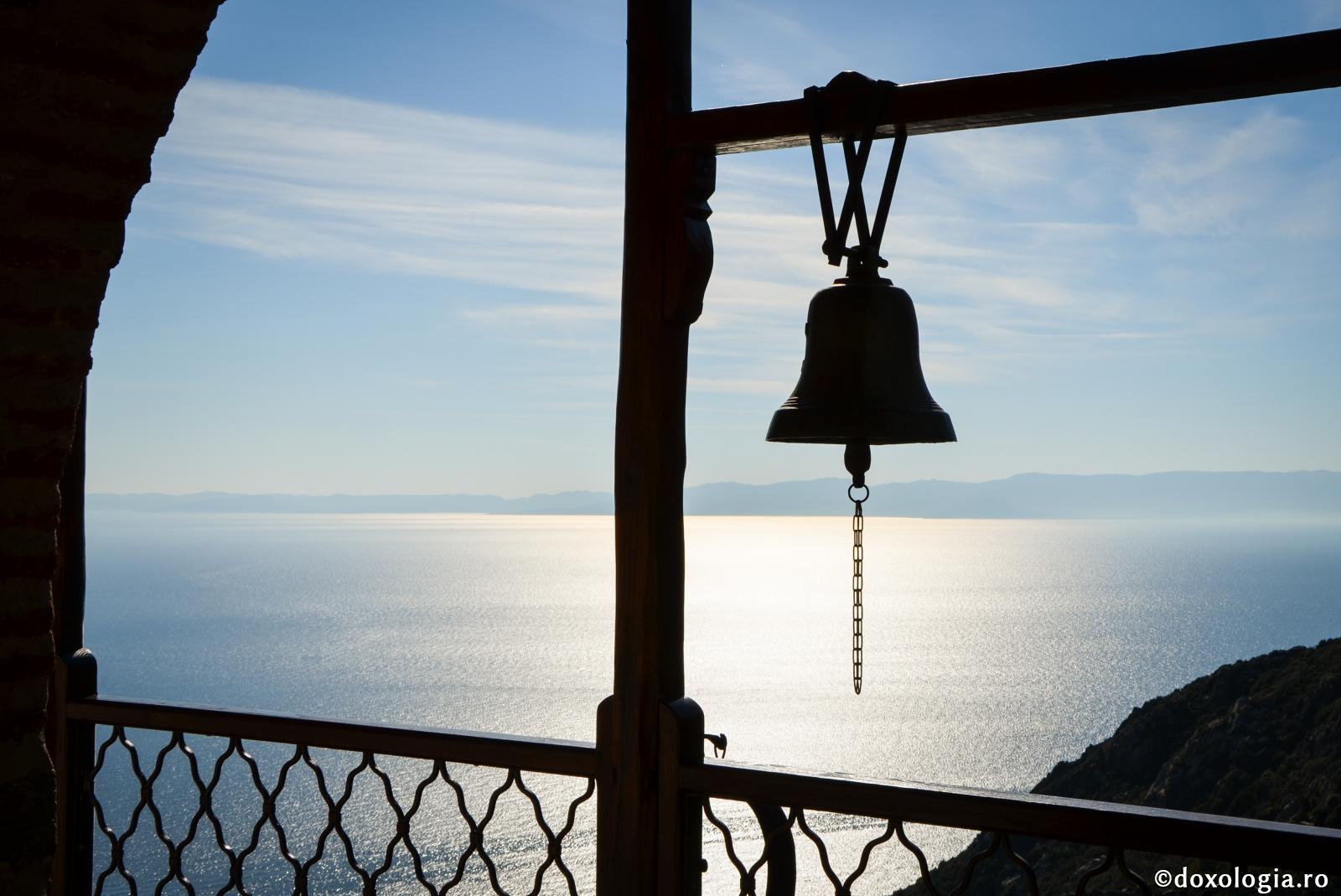 Protosinghelul Ghedeon Georgescu – model de călugăr și duhovnic  / Foto: Nicolae Pintilie clopot mic