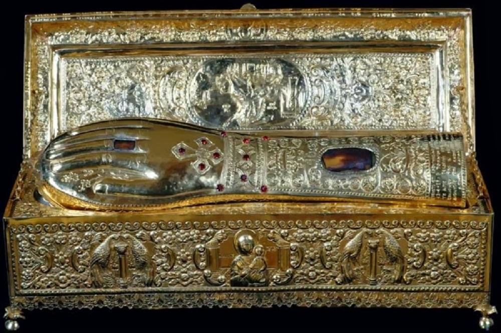 Mâna dreaptă a Sfântului Gheorghe de la Mănăstirea Xenofont Mâna dreaptă a Sfântului Gheorghe de la Mănăstirea Xenofont