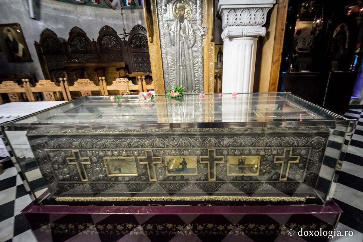 Cum au fost descoperite moaștele Sfântului Efrem cel Nou / Foto: Bogdan Zamfirescu moaștele Sfântului Efrem cel Nou