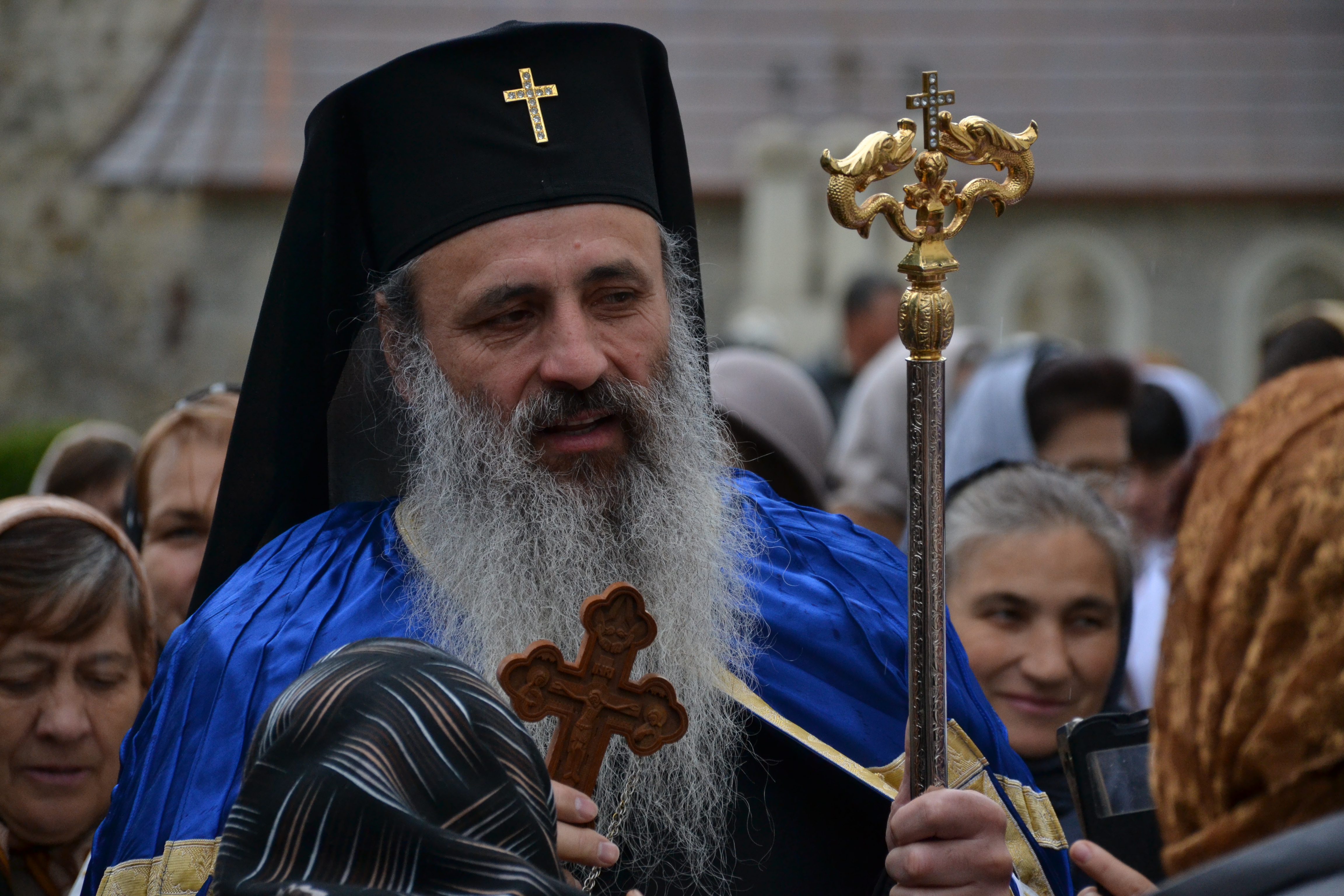 „Oamenii au fost încredințați Maicii Domnului de Hristos atunci când El era pe cruce” „Oamenii au fost încredințați Maicii Domnului de Hristos atunci când El era pe cruce”