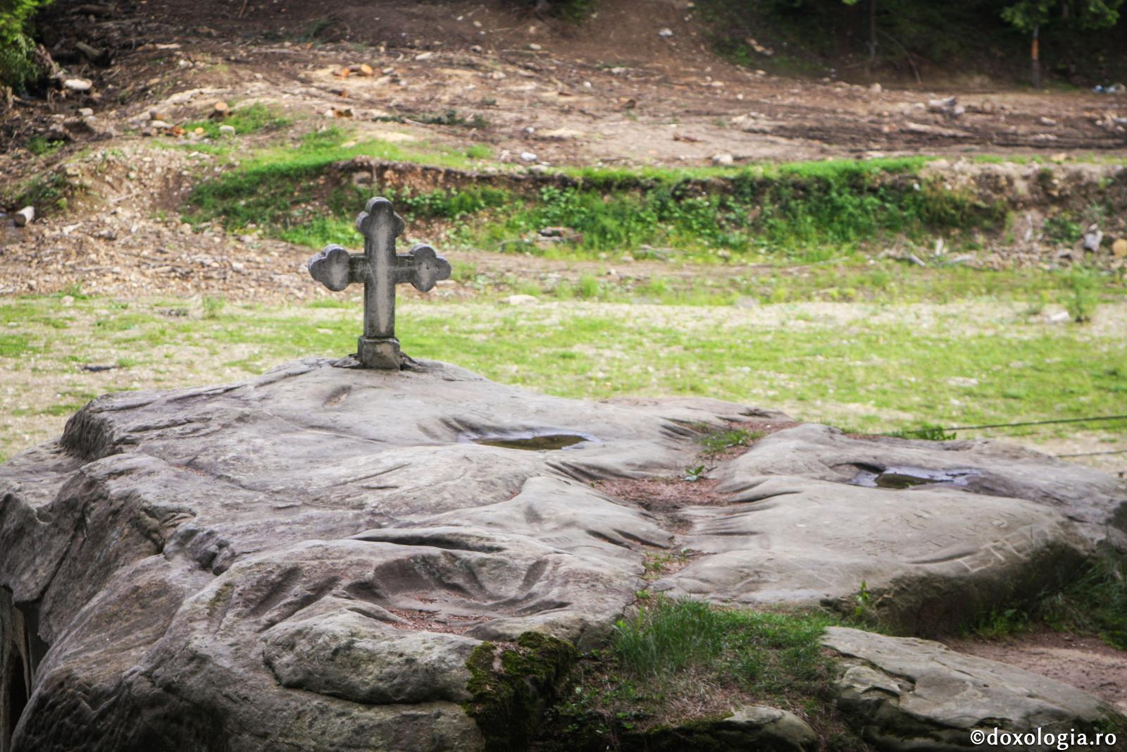 Cuviosul Misail Ieroschimonahul – ucenic apropiat al Sfântului Daniil Sihastrul / Foto: Florentina Mardari Peștera Sfântului Daniil Sihastrul