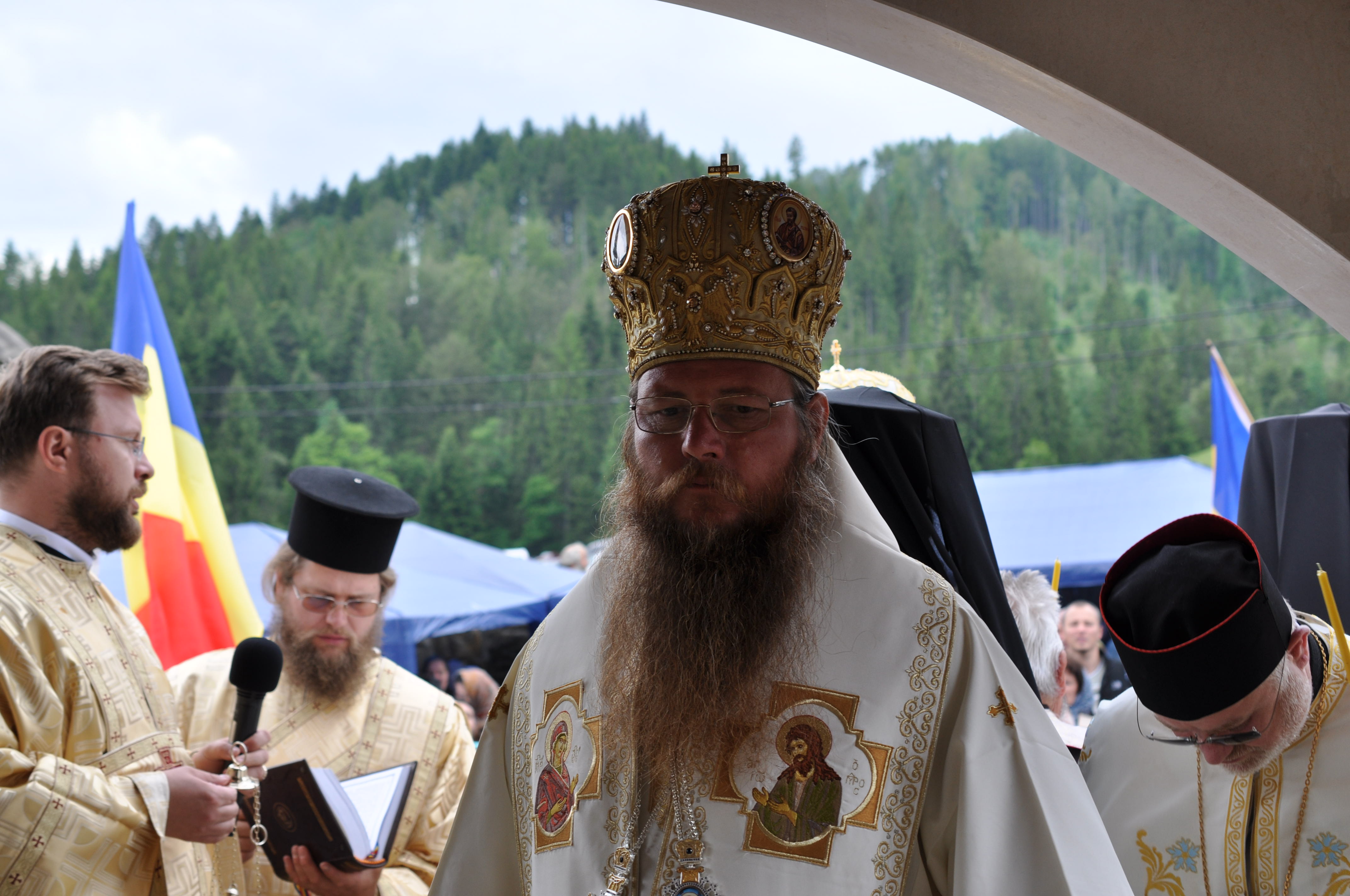 „Spunea Părintele Justin că fiecare om este dator să-și mărturisească credința” „Spunea Părintele Justin că fiecare om este dator să-și mărturisească credința”