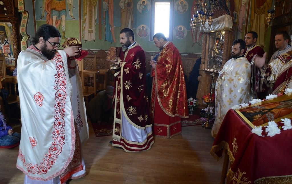 Foto: Constantin Ciofu Bucurie şi rugăciune în „poiana raiului“ de la Pocrov