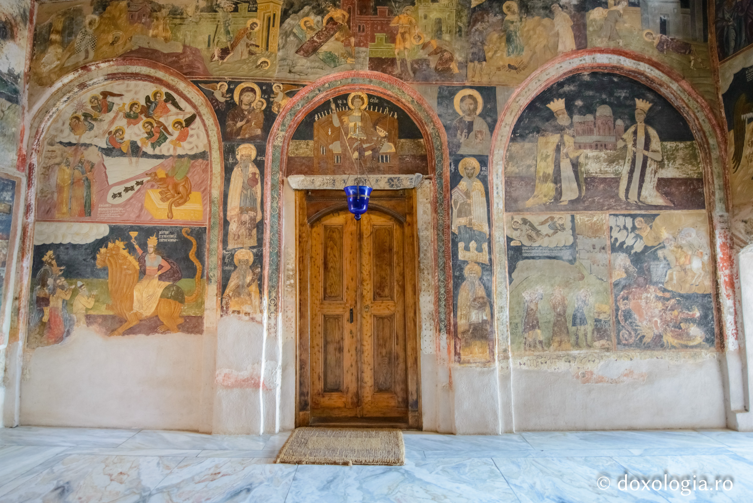 Vechiul Katholikon al Mănăstirii Xenofont / Foto: Pr. Silviu Cluci Vechiul Katholikon al Mănăstirii Xenofont
