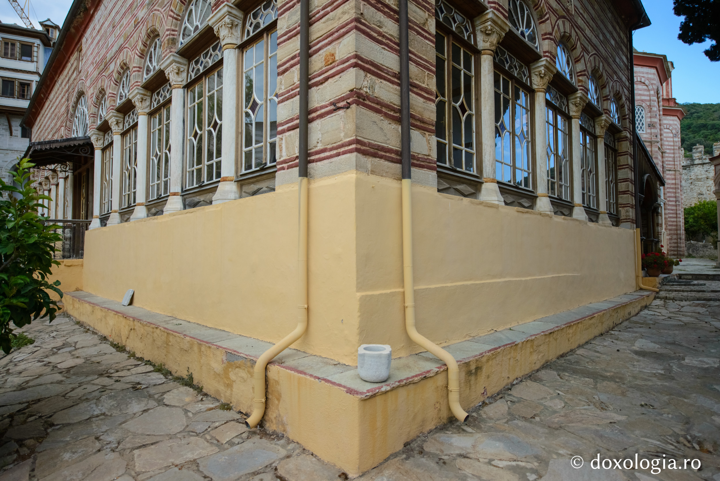 Noul Katholikon al Mănăstirii Xenofont / Foto: Pr. Silviu Cluci Noul Katholikon al Mănăstirii Xenofont