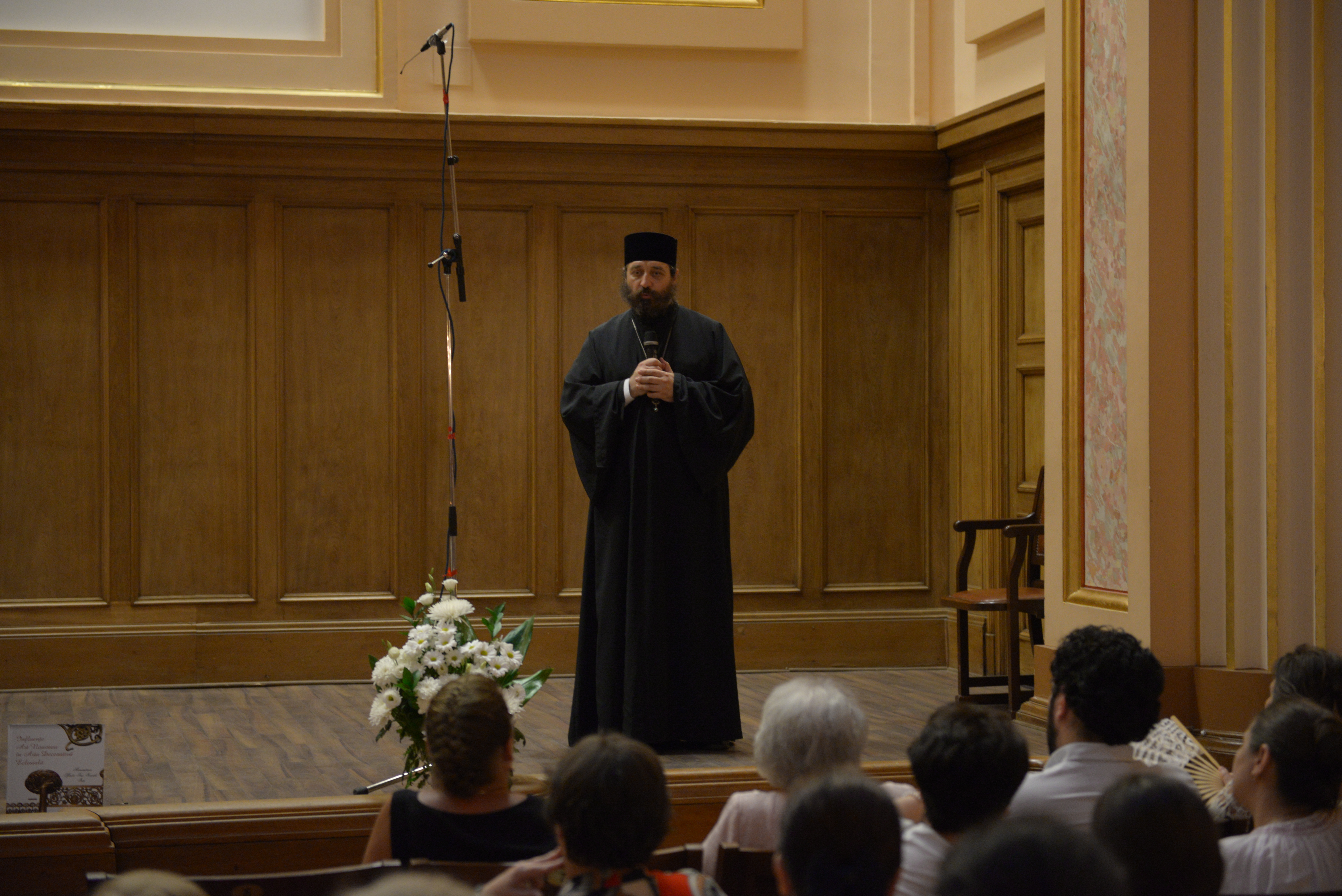 Foto: Ștefan Adăscălițe Lansare de carte și concert coral în Aula BCU din Iași