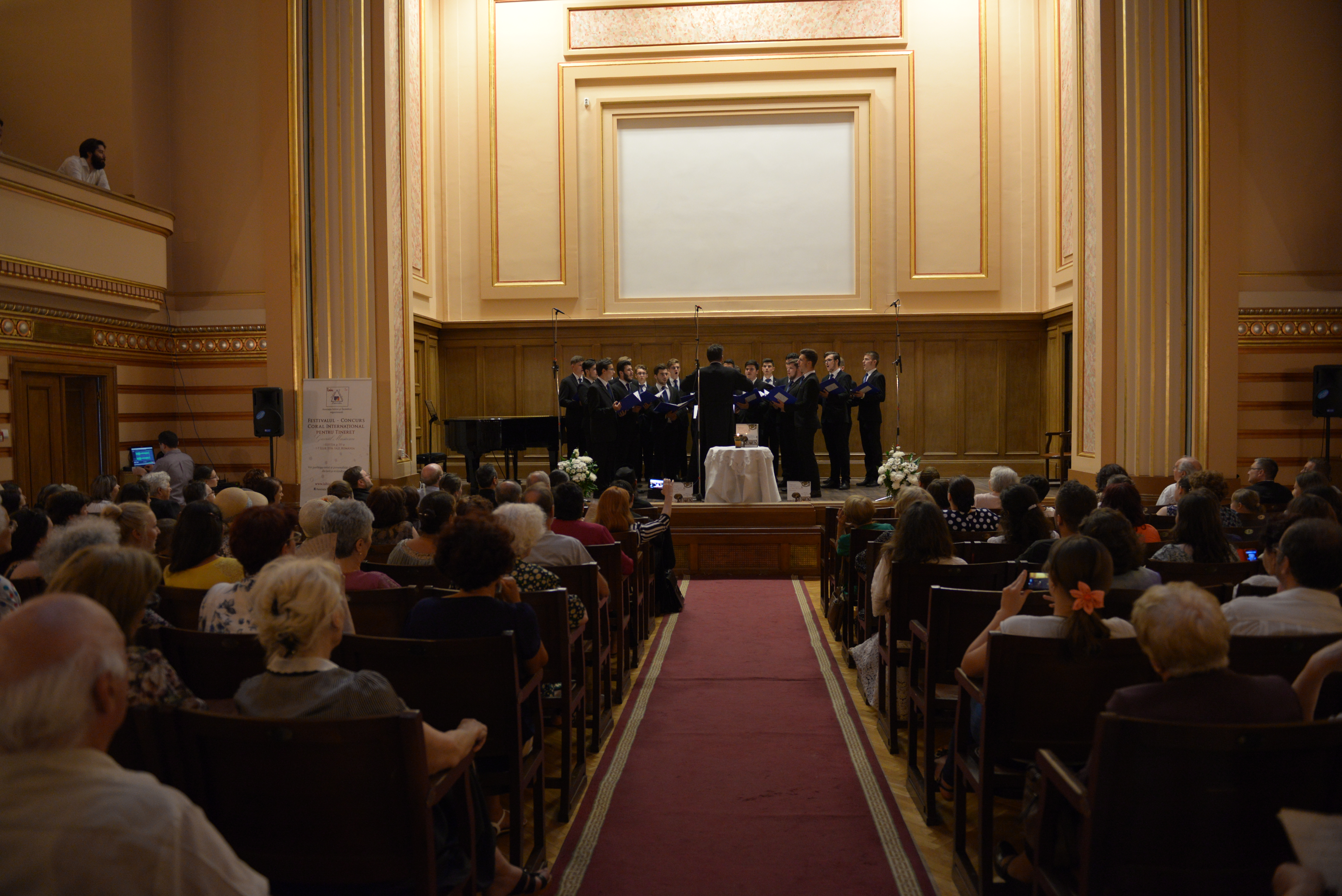 Foto: Ștefan Adăscălițe Lansare de carte și concert coral în Aula BCU din Iași