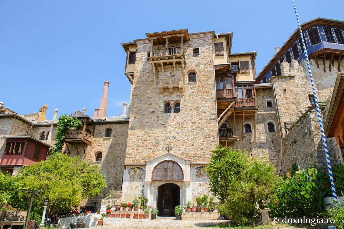 Mănăstirea Dohiariu din Sfântul Munte / Foto: Pr. Silviu Cluci Mănăstirea Dohiariu din Sfântul Munte