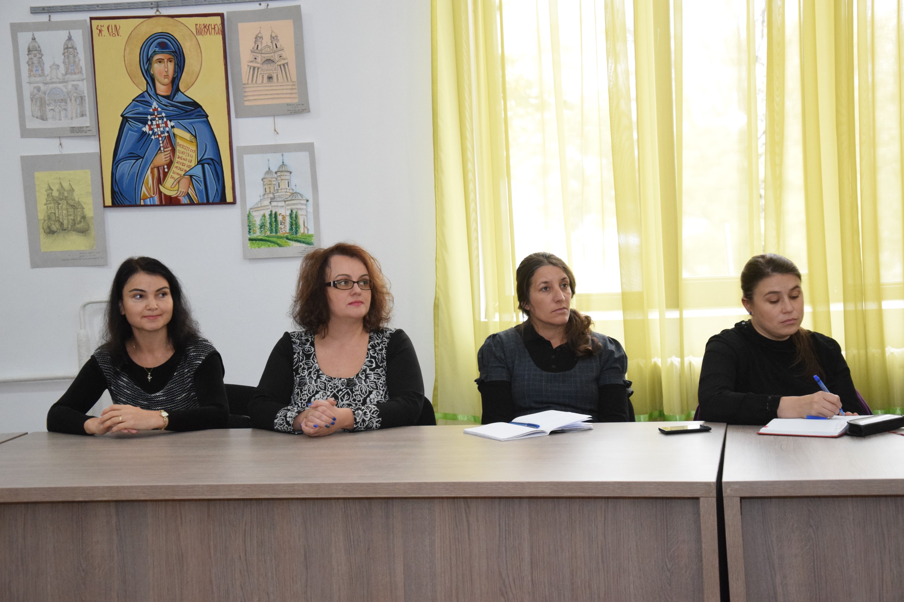 Vernisajul expoziţiei „Sfânta Cuvioasă Parascheva, emblema spiritualităţii ieşene“ Vernisajul expoziţiei „Sfânta Cuvioasă Parascheva, emblema spiritualităţii ieşene“