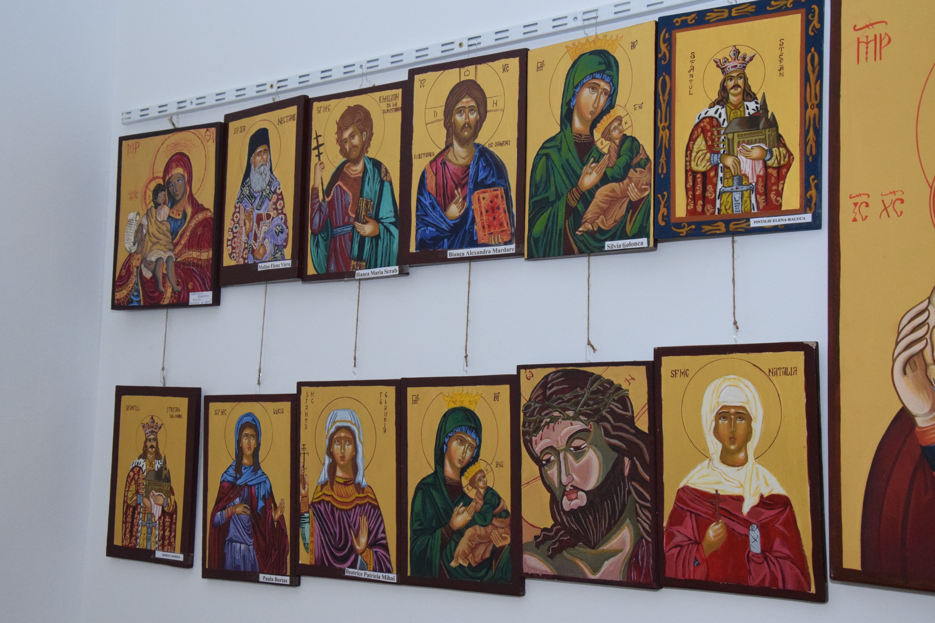 Vernisajul expoziţiei „Sfânta Cuvioasă Parascheva, emblema spiritualităţii ieşene“ Vernisajul expoziţiei „Sfânta Cuvioasă Parascheva, emblema spiritualităţii ieşene“