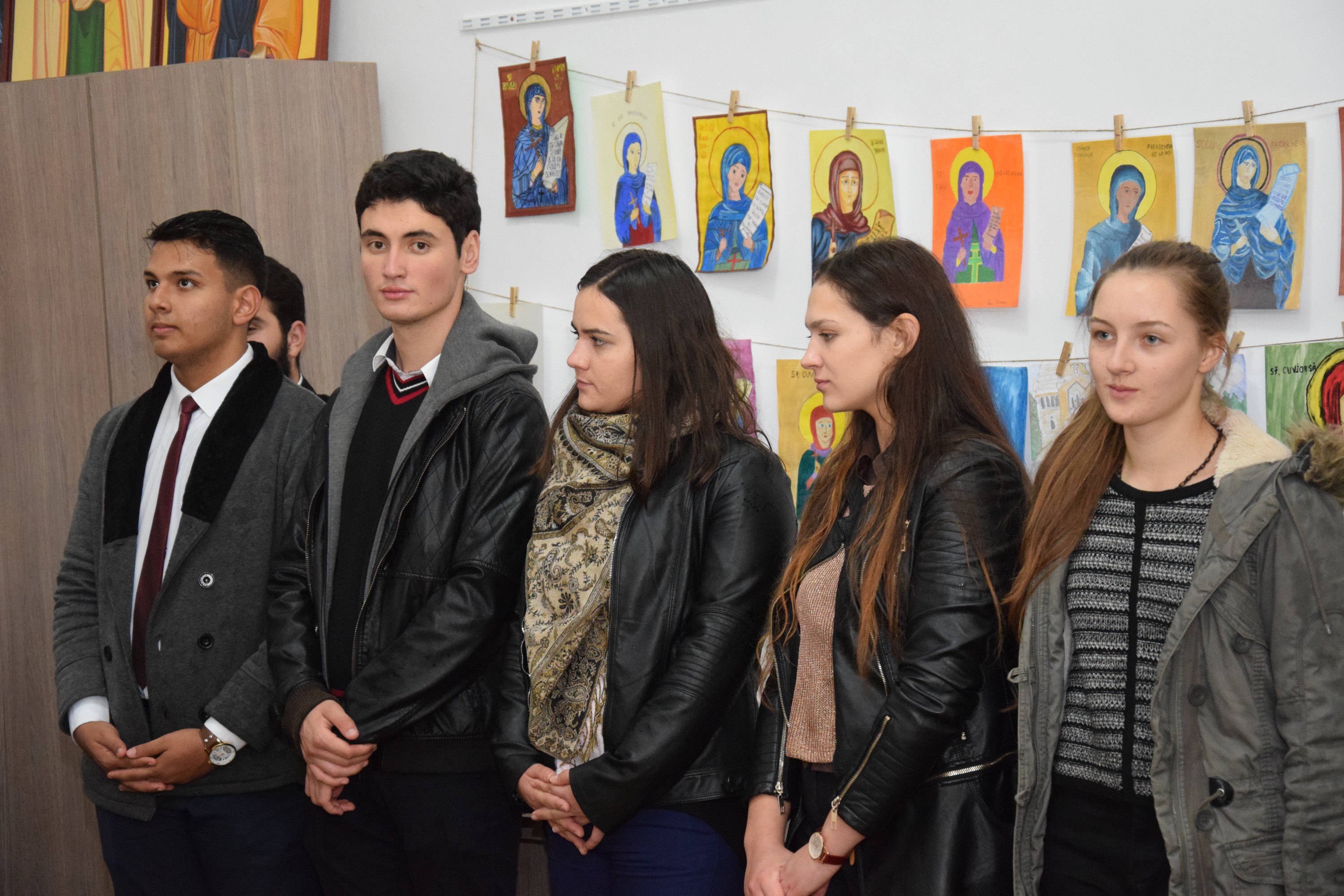 Vernisajul expoziţiei „Sfânta Cuvioasă Parascheva, emblema spiritualităţii ieşene“ Vernisajul expoziţiei „Sfânta Cuvioasă Parascheva, emblema spiritualităţii ieşene“