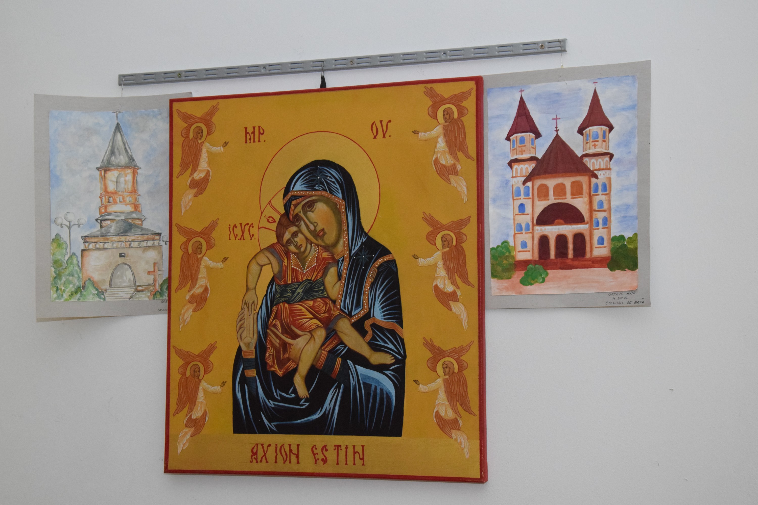 Vernisajul expoziţiei „Sfânta Cuvioasă Parascheva, emblema spiritualităţii ieşene“ Vernisajul expoziţiei „Sfânta Cuvioasă Parascheva, emblema spiritualităţii ieşene“