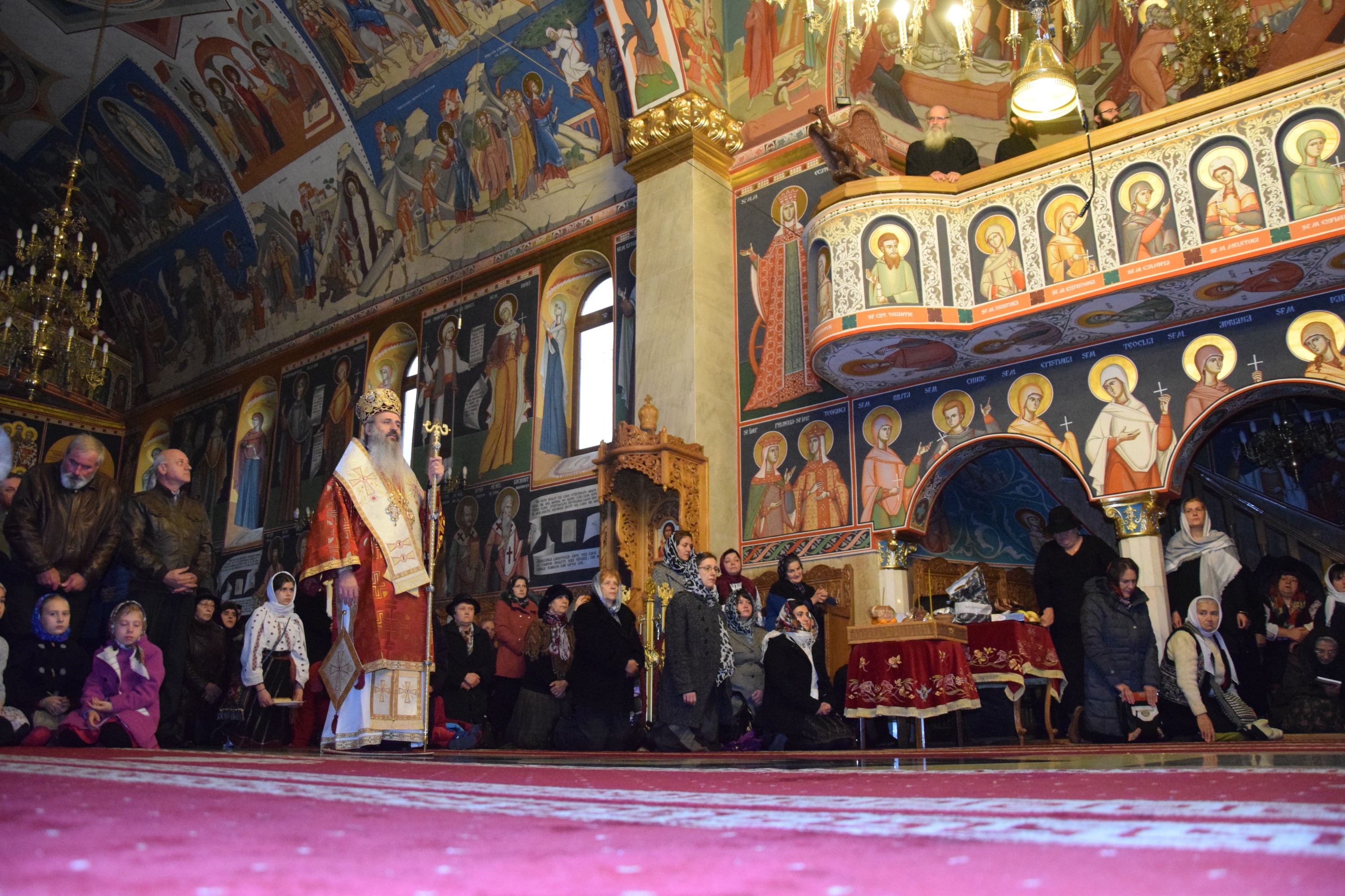 Sfântul Mare Mucenic Dimitrie, sărbătorit la Pângărați prin Liturghie arhierească Sfântul Mare Mucenic Dimitrie, sărbătorit la Pângărați prin Liturghie arhierească