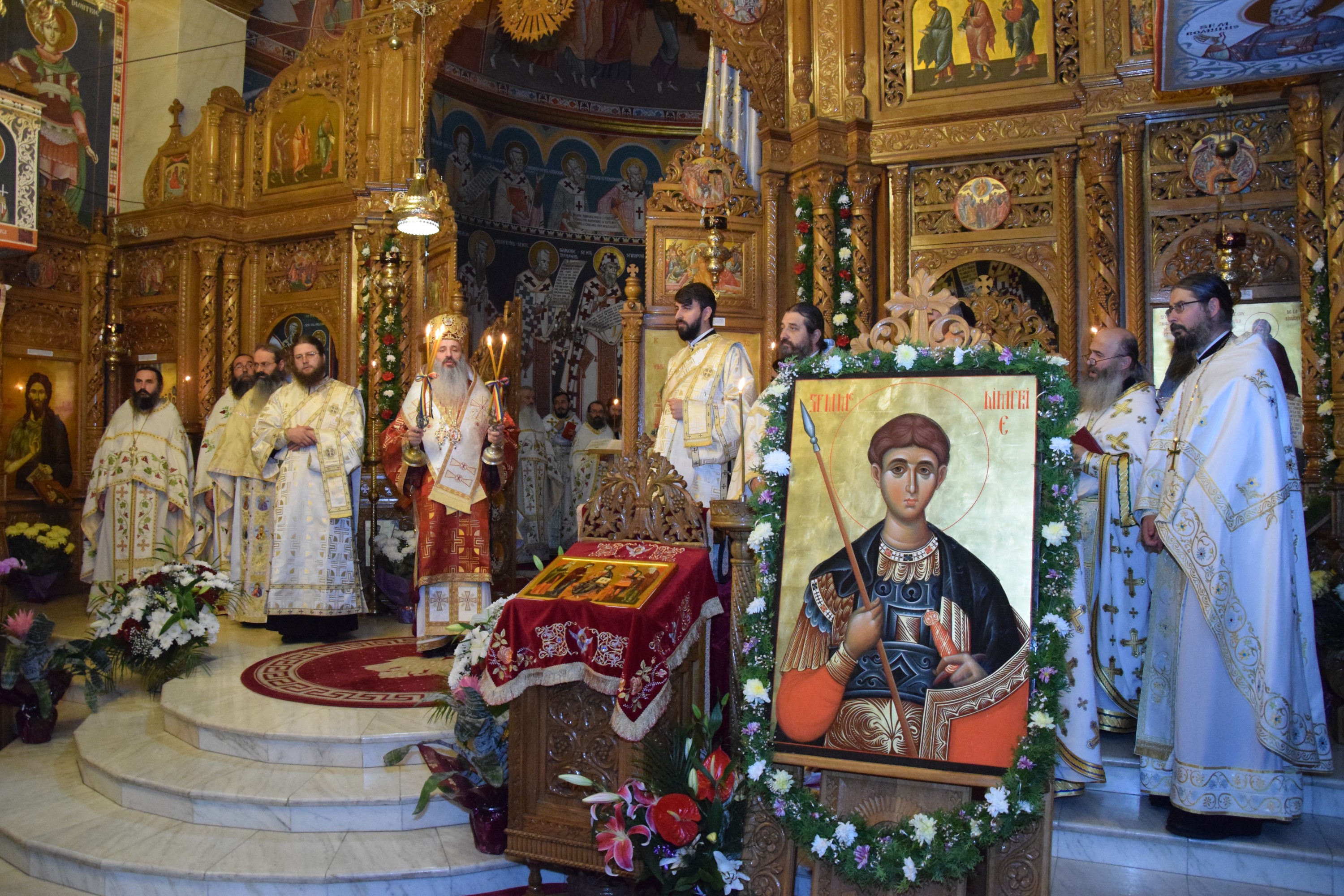 Sfântul Mare Mucenic Dimitrie, sărbătorit la Pângărați prin Liturghie arhierească Sfântul Mare Mucenic Dimitrie, sărbătorit la Pângărați prin Liturghie arhierească