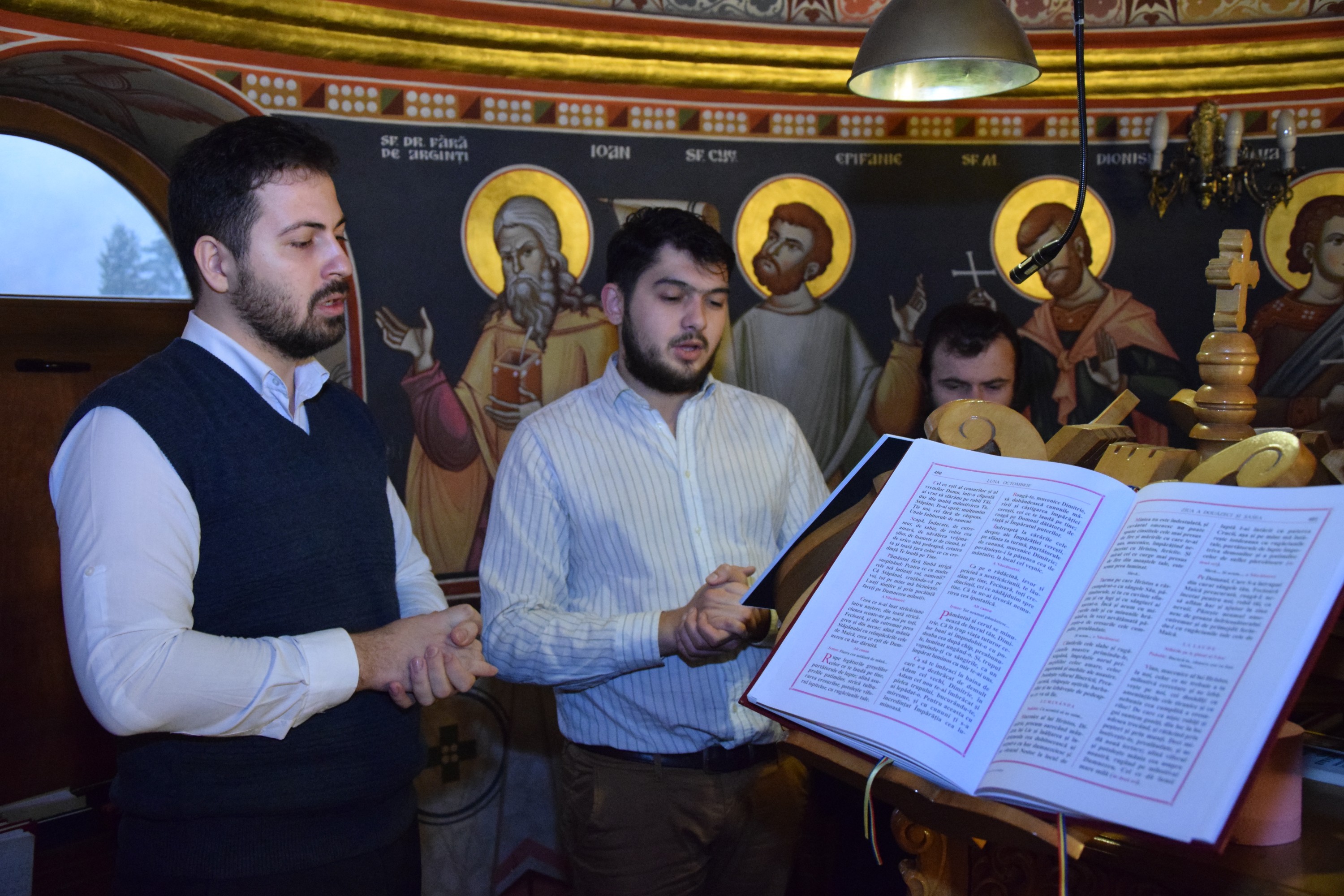 Sfântul Mare Mucenic Dimitrie, sărbătorit la Pângărați prin Liturghie arhierească Sfântul Mare Mucenic Dimitrie, sărbătorit la Pângărați prin Liturghie arhierească