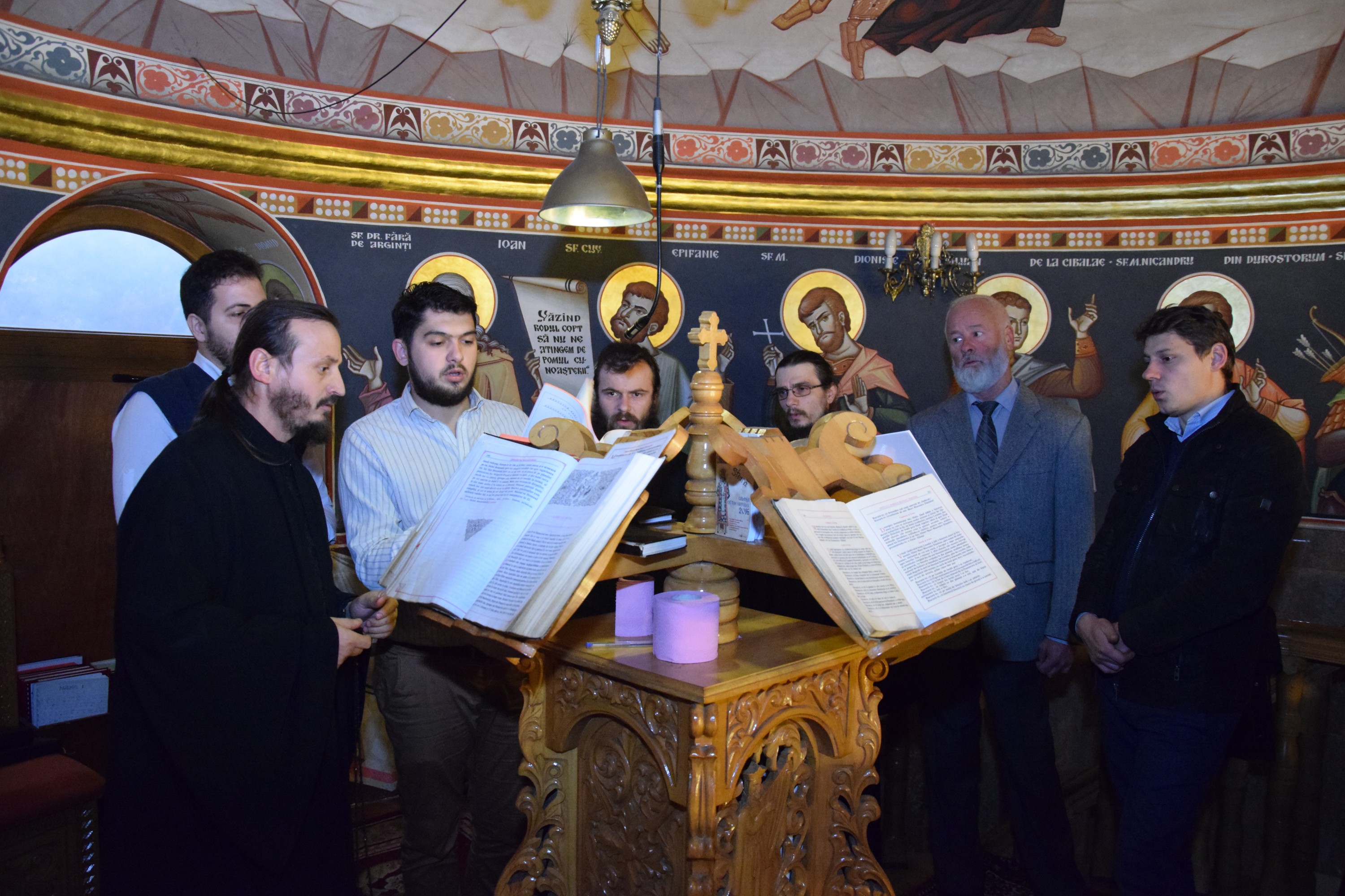 Sfântul Mare Mucenic Dimitrie, sărbătorit la Pângărați prin Liturghie arhierească Sfântul Mare Mucenic Dimitrie, sărbătorit la Pângărați prin Liturghie arhierească