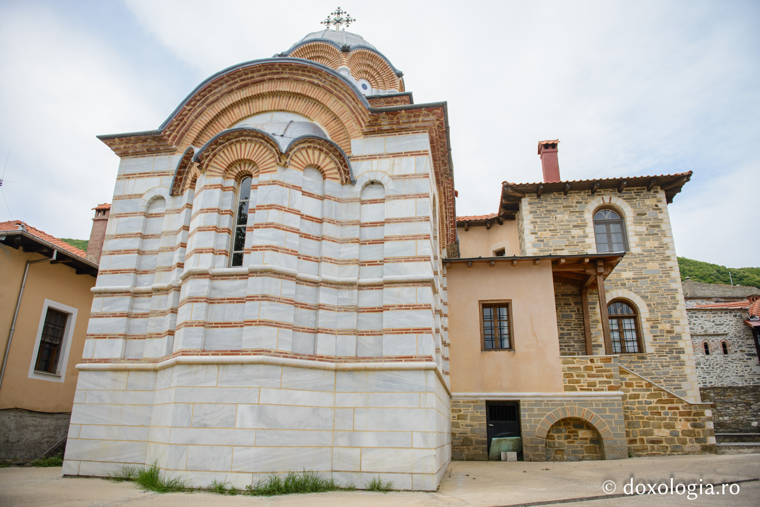 Conacul Mănăstirii Xenofont / Foto: Pr. Silviu Cluci Conacul Mănăstirii Xenofont